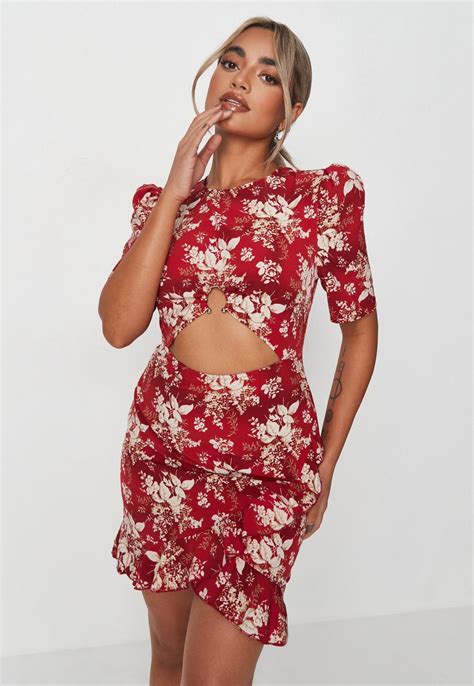 Petite Red Floral Print Short Sleeve Mini Dress Missguided