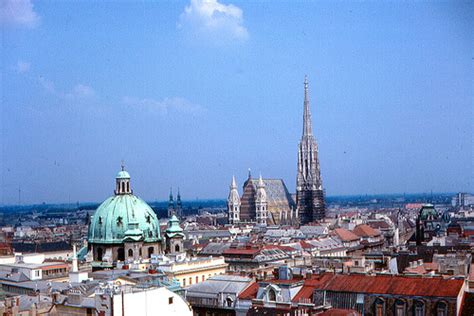 Découvrez les plans des principales villes d'autriche avec nos cartes interactives sur lesquelles en consultant ces plans vous aurez même la possibilité de voir ces villes d'autriche depuis le ciel pour. City break à Vienne en Autriche | Découvrez Vienne le ...
