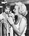 With children - Marilyn Monroe Photo (22267545) - Fanpop