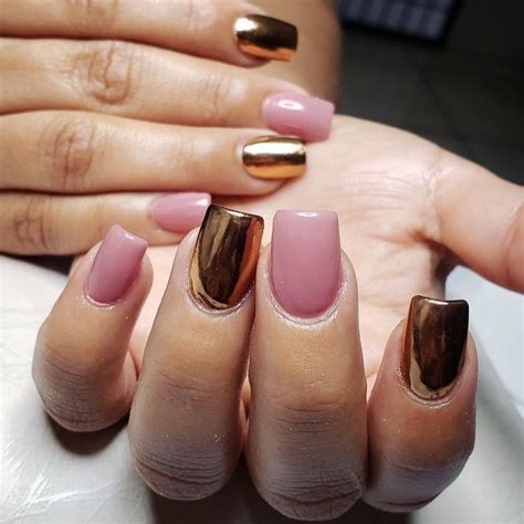 Check spelling or type a new query. Hermosas uñas 💅🏾 Palo de rosa con dorado 😍 #nails (con ...