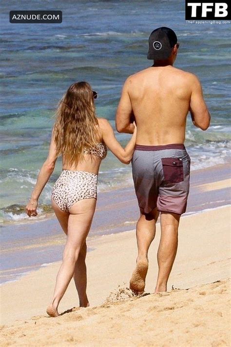Leann Rimes Sexy Seen With Eddie Cibrian Enjoying On The Sandy Beach In Hawaii Aznude