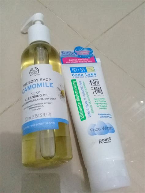 Bottom two included is also an extra picture to illustrate how well the hada labo cleansing oil actually emulsifies upon contact with water, which is not seen. Hada labo face wash and cleansing oil the bodyshop ...