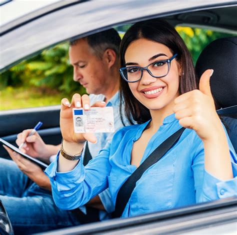 What Should You Know About Driving Lessons Of Best Driving School