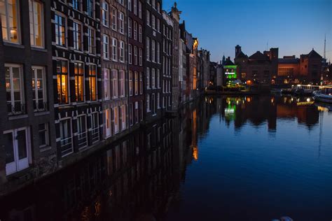 배경 화면 도시 풍경 밤 건축물 건물 반사 저녁 아침 강 네덜란드 유럽 황혼 암스테르담 운하 어스름