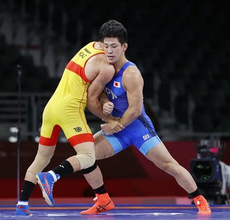 レスリング屋比久翔平が初戦突破 カザフスタン選手に5ー3で逆転勝ち 東京五輪 沖縄タイムス＋プラス