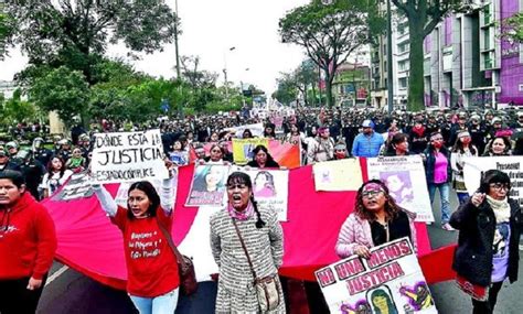 Multitudinaria Marcha Ni Una Menos En Perú Ante Los Más De 100