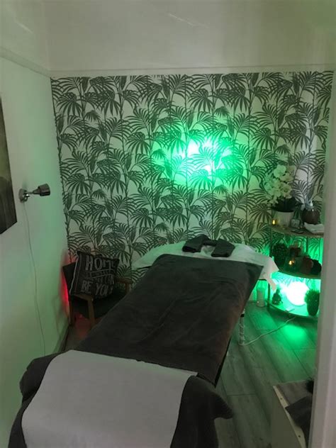 Studio Location Male Masseur In Manchester