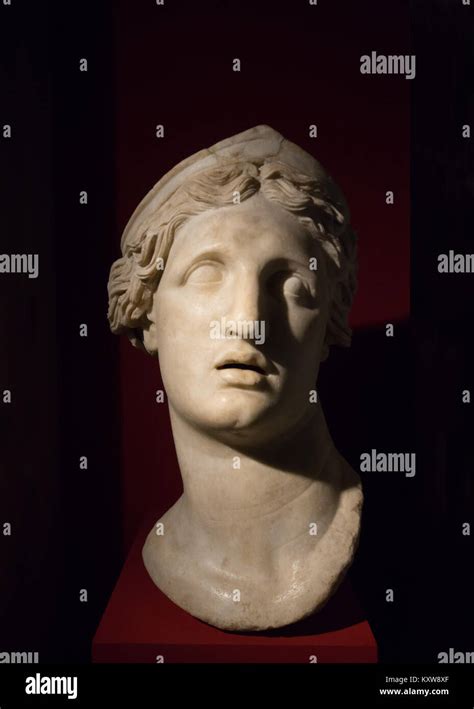 Ancient Roman Woman Statue High Resolution Stock Photography And Images