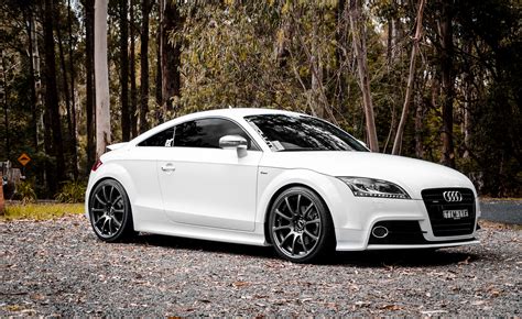 Audi tt white relates to a famous german automobile manufacturer audi. High quality image of Audi, photo of TT, white | ImageBank.biz