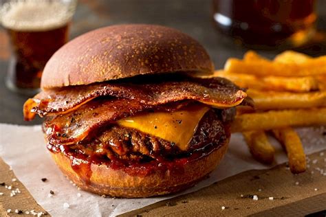 Bacon Cheeseburger Calories And Nutrition 100g