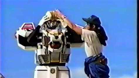 This Two Hour Video Of Behind The Scenes Power Rangers Footage Is