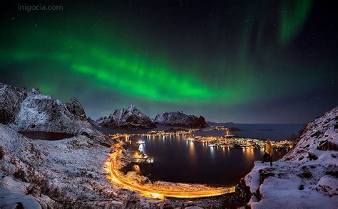 Reine Night Lights Aurora Boreal Na Noruega Lofoten Noruega