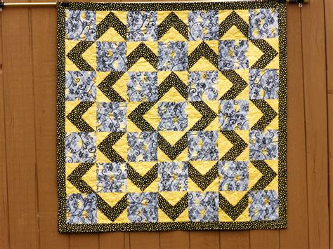 Walk About Yellow And Black 2015 Quilt Top Stitched In W Flickr