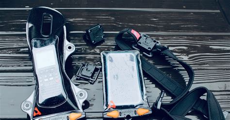 Kit Focus — Aquapac Extreme Pro Docksystem Waterproof Phone And Vhf Cases