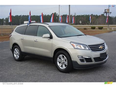 2014 Champagne Silver Metallic Chevrolet Traverse Lt Awd 117412281