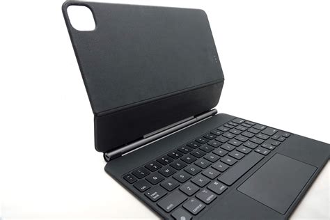 Apple Magic Keyboard For 11 Inch Ipad Pro In Black Munimorogobpe