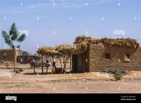 Traditional African Village Houses In Niger Africa Stock Photo Alamy