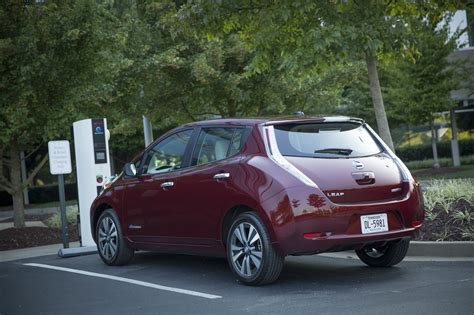 Nissan Leaf S Quietly Gets 30 Kwh Battery Upgrade Higher Price