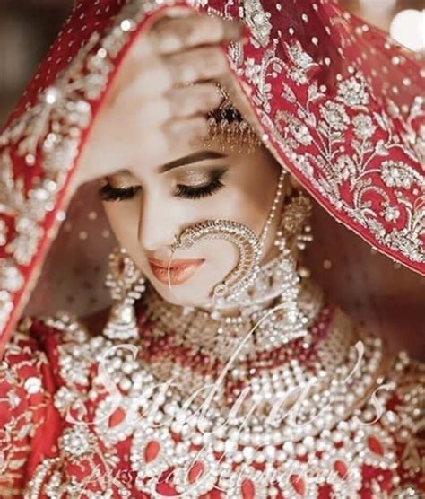 Beautiful Ghunghat Styles For Brides In Weddings