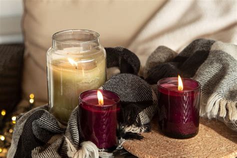 Foto Simak Manfaat Dan Risiko Menyalakan Lilin Aromaterapi Di Rumah