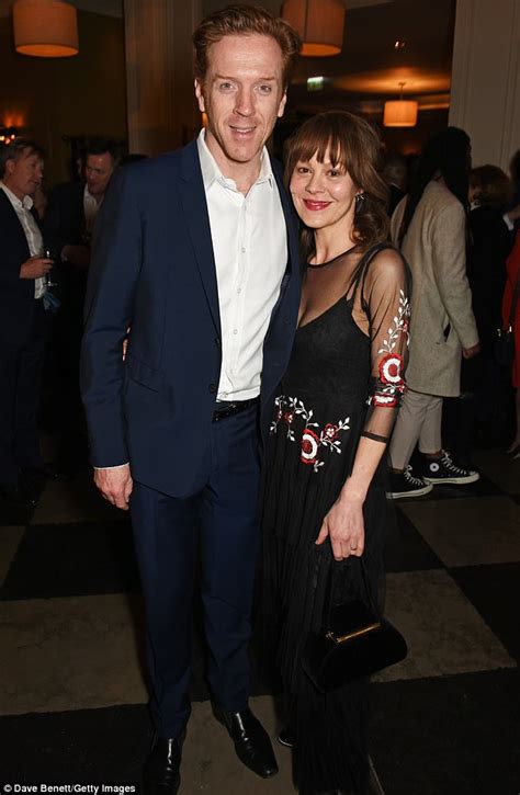 Дэ́миэн уо́ткин лью́ис — британский актёр и продюсер. Helen McCrory talks falling in love with Damian Lewis | Daily Mail Online