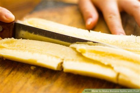 Place the split banana in a long ice cream dessert dish, if possible. How to Make Banana Splits with Fruit: 11 Steps (with Pictures)