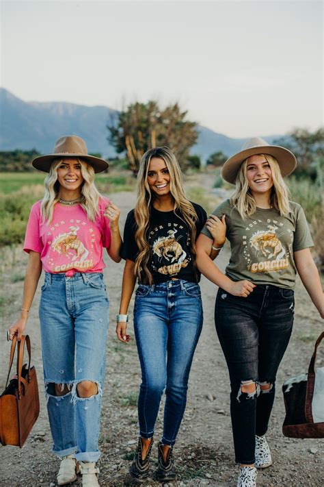 be your own kind of cowgirl in 2021 western outfits women cute country outfits country style