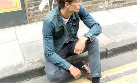 How To Wear And Style Grey Jeans For Men