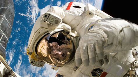 2048x1152 Astronaut 2048x1152 Resolution Hd 4k Wallpapers Images Backgrounds Photos And Pictures