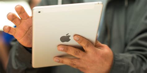 How To Sell Your Old Ipad 5 Places To Trade In Your Old Device Huffpost