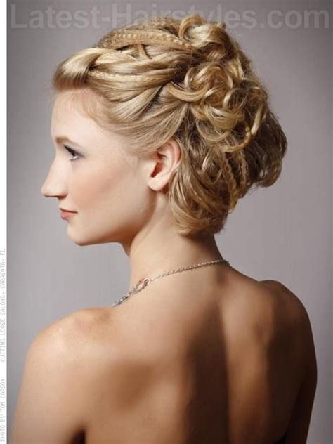 34 Cutest Prom Updos For 2020 Easy Updo Hairstyles Long Hair Styles