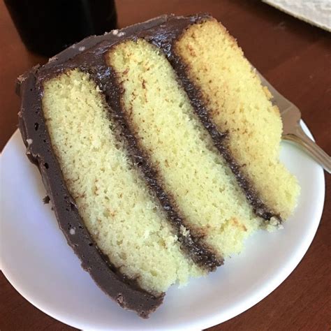 The butter gives the cake its rich and buttery flavor, while the oil adds essential moisture. Pin on Recipes