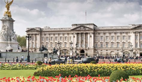 4,896 likes · 18 talking about this. Buckingham Palace Tours | London Luxury Chauffeuring