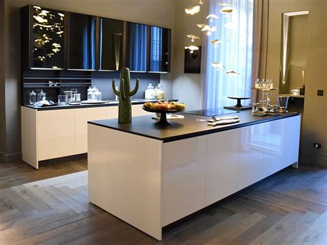 Discover examples of dan kitchens projects including modern luxury kitchen designs in sydney and get inspired for a new luxury kitchen renovation of your own. Poliform | Alea Kitchen | Design solutions, Luxury kitchen ...