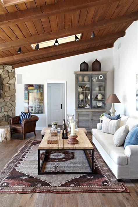 Contemporary Ranch House Evoking A Warm Rustic Feel In California