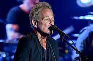 Lindsey Buckingham Announces Spring 2020 Solo Tour: See Dates ...