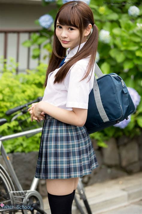Asian Schoolgirl Upskirt Pics