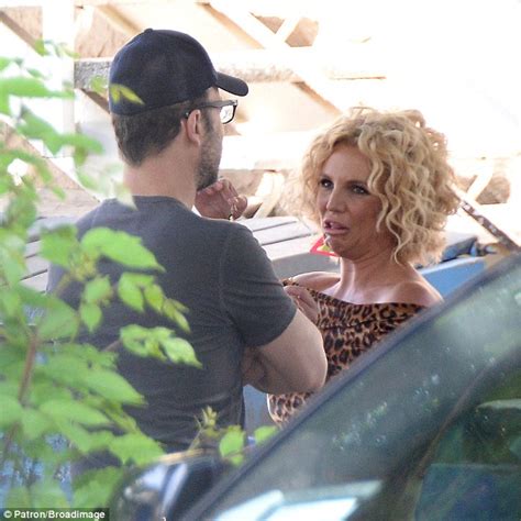 Britney Spears Wears Crazy Hairdo For Pretty Girls Set With Iggy Azalea