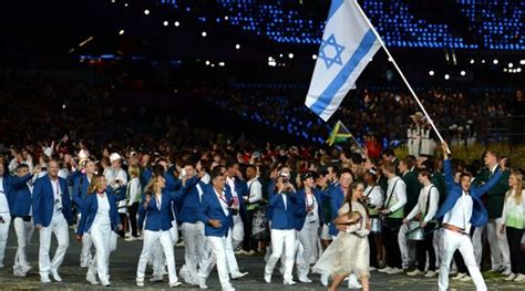 Israeli Athletes March In Olympic Ceremony The Forward