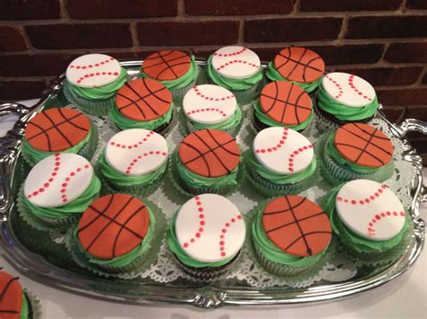 Sports Themed Cupcakes Postres