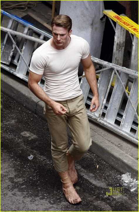 The Daily Bulge Chris Evans And His Captain America Penis Bulge