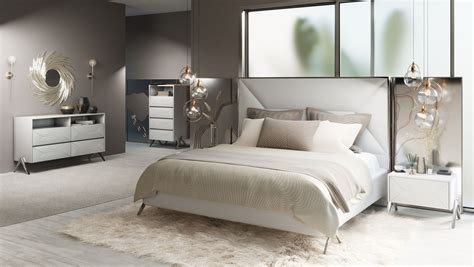Modern bedroom furniture is still a favorable trend for the youth, especially for those who live in the apartment or in the minimalist house. Modrest Candid Modern White Bedroom Set