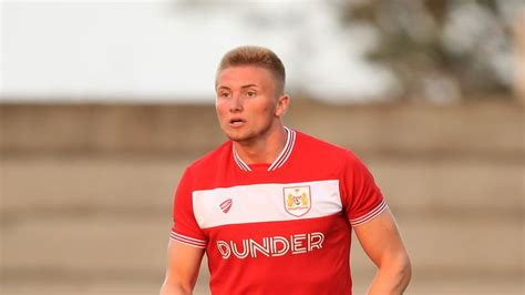 Taylor Moore Joins Southend From Bristol City On Loan Football News