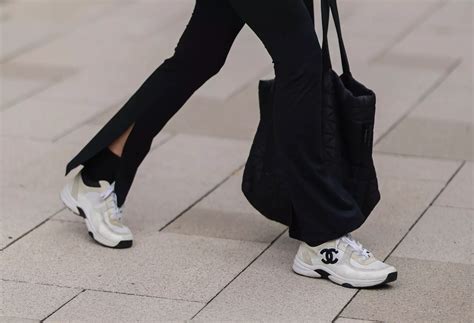 Σακάκι έκρηξη ρύπανση Sneaker Trends 2019 Women S δεύτερο χέρι