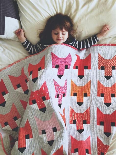 Fancy Fox Quilt Pattern By Elizabeth Hartman Etsy Fox Quilt Quilts
