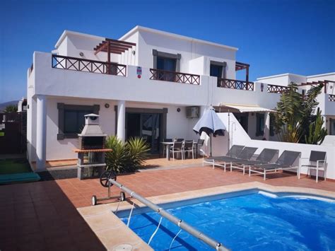 Furnished to a very high standard with spacious, bright, air conditioned and heated rooms uk: 3 bedroom house for sale in Playa Blanca, Lanzarote ...