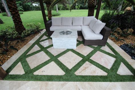 Synthetic Turf And Putting Greens Contemporary Patio Miami By