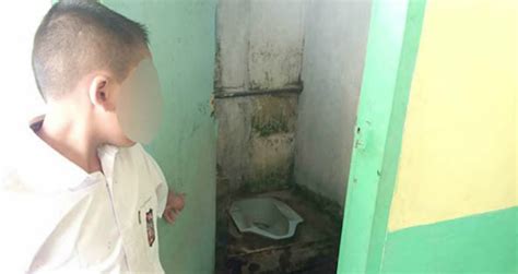 Indonesian Student Forced To Lick Dirty Toilet 12 Times