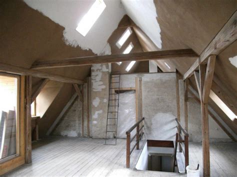 Lehm ist in der lage große mengen an luftfeuchtigkeit schnell aufzunehmen, zu speichern, und später langsam wieder abzugeben (sorptionsfähigkeit). Lehmputz - Denkmalpflege Maxara