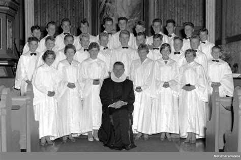 Konfirmantene I Frei Kirke På Frei I Kristiansund Kommune Bildet Er Datert 1959 Fotograf Er